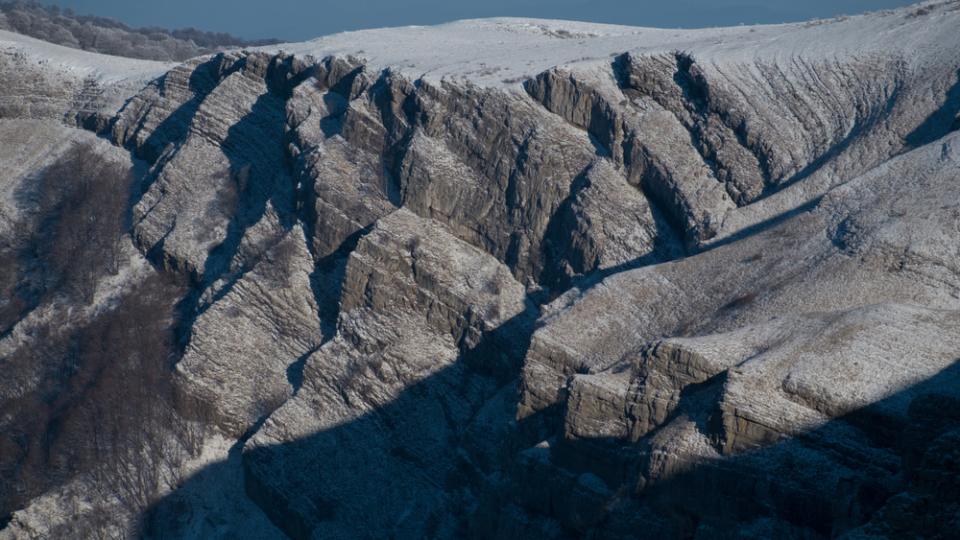 Пред феномена Кобилни скали дъхът ви ще спре