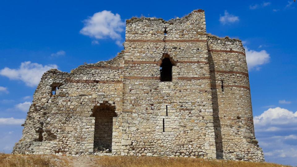 Букелон – самотната крепост на граничната бразда