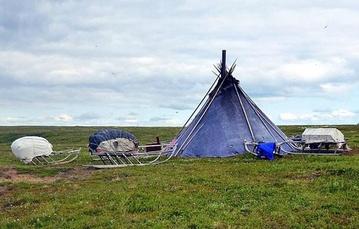 Уникални СНИМКИ разкриват как се живее в Далечния Север