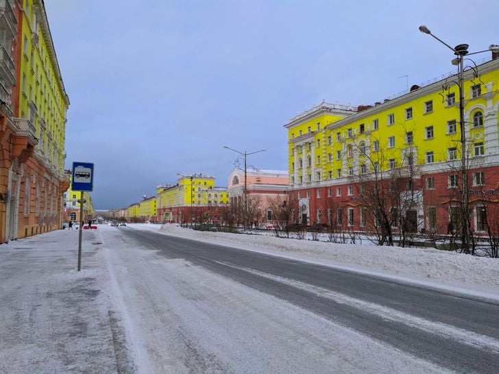 Уникални СНИМКИ разкриват как се живее в Далечния Север