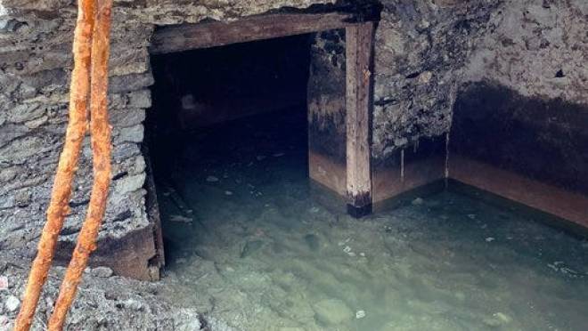 Странно: Изгубено преди десетилетия село изникна изпод водата