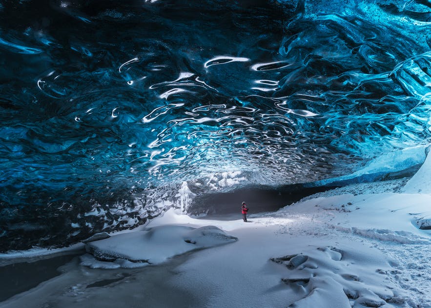 Ледени пещери и невероятна природа: Какво не знаем за щастливата Исландия? СНИМКИ