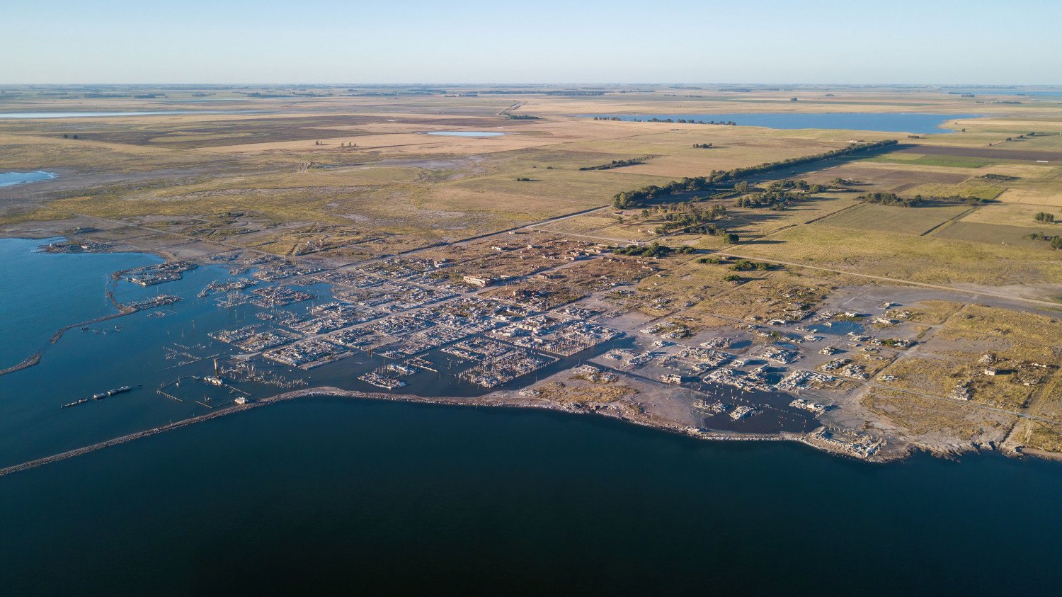 7 прелестни места, погребани под водата, които изплуват отново