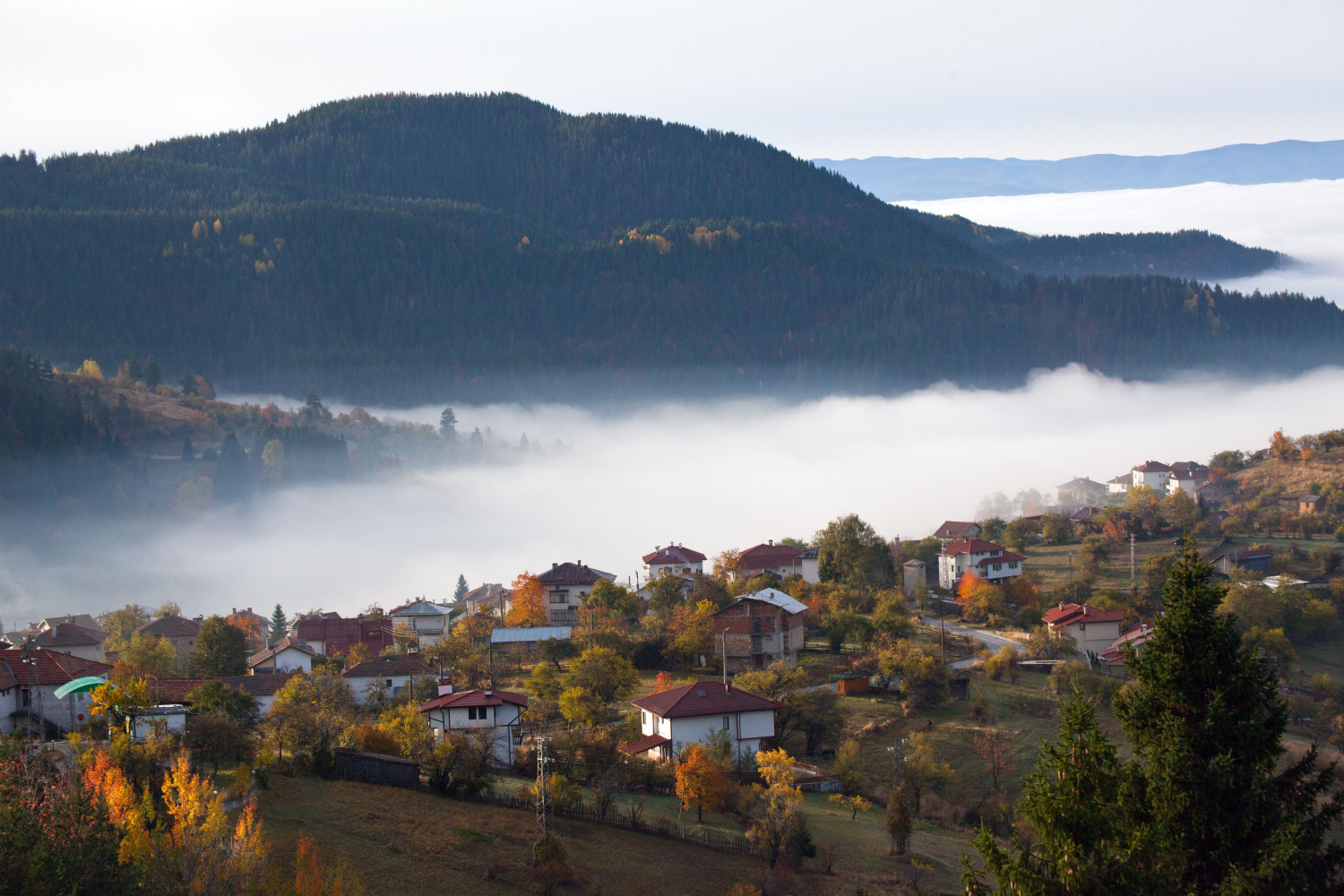 Село с 30 параклиса и храм на светица, която не съществува