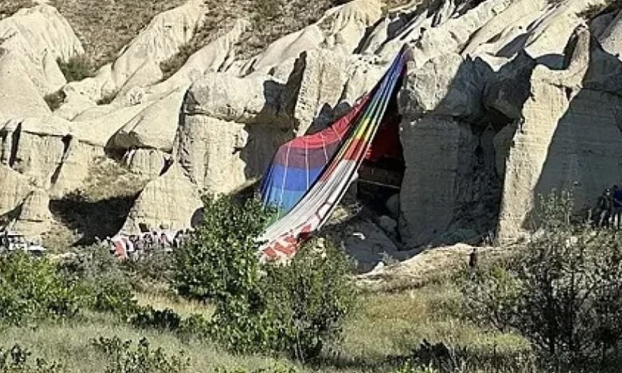 Екскурзия-мечта в Кападокия се превърна в кошмар, хвърчат линейки и полиция