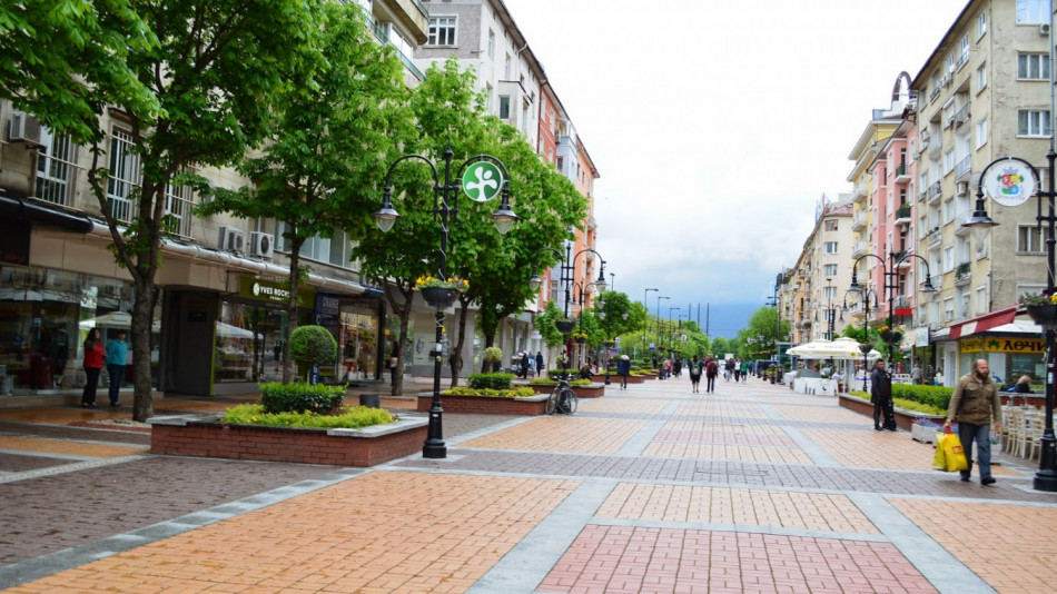 В София е една от най-скъпите търговски улици в света, задмина и Букурещ