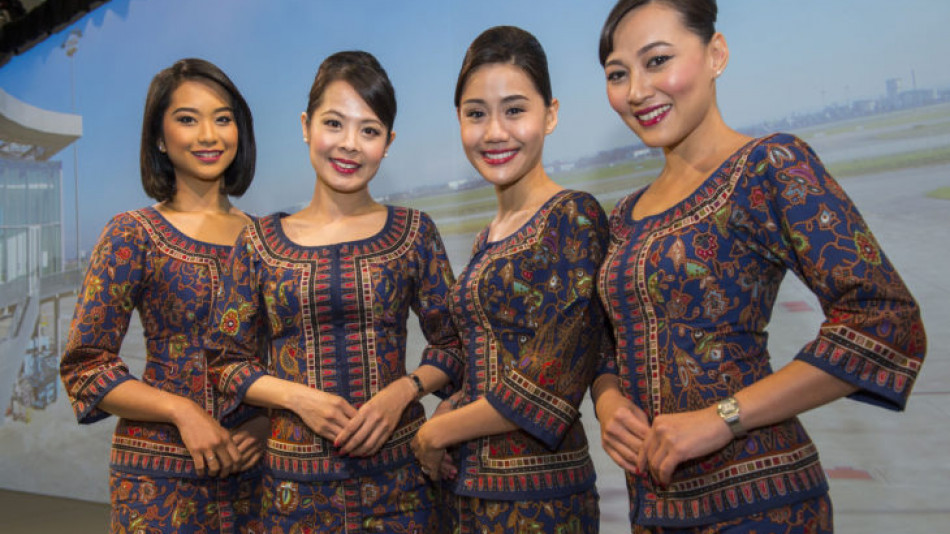 Разкриха в кои авиокомпании работят най-красивите стюардеси