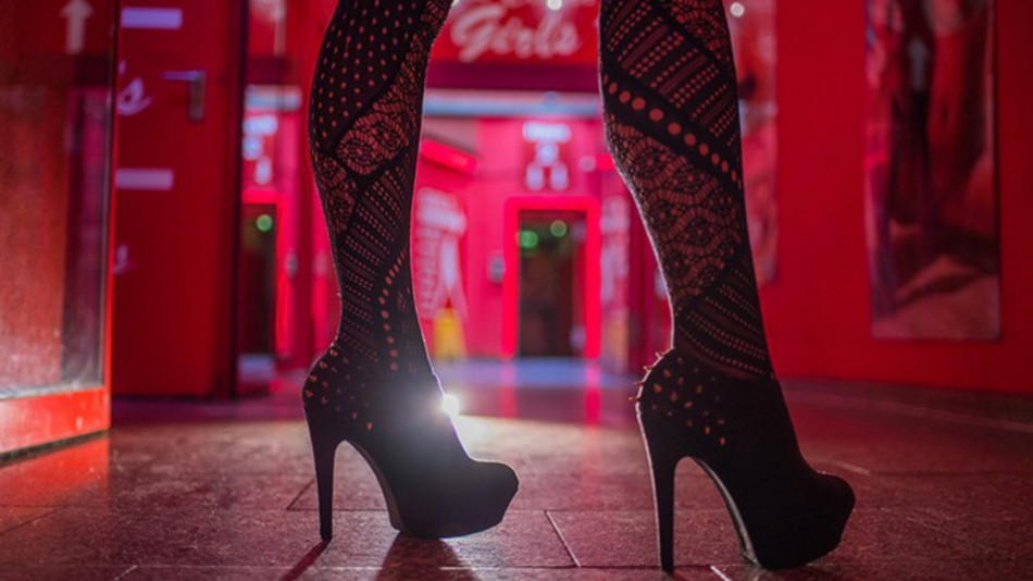 Проститутките от квартала на Червените фенери в Амстердам крият неподозирани тайни (СНИМКИ 18+)