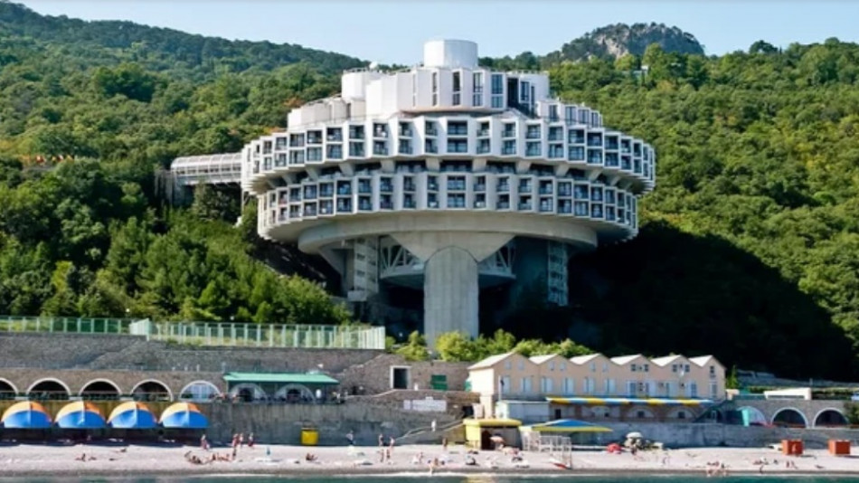 Носталгично: Това са някои от най-впечатляващите сгради на бившия СССР