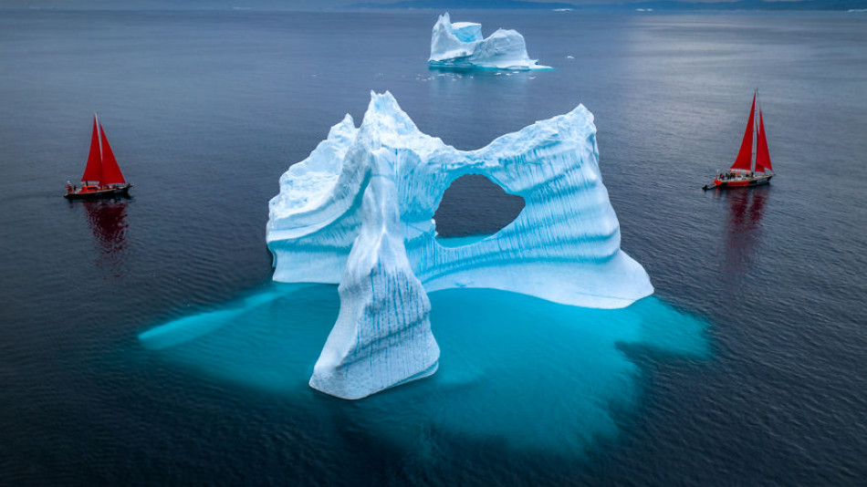 Изчезващата красота на Гренландия: Фотограф сподели красиви снимки от един от най-загадъчните острови в света