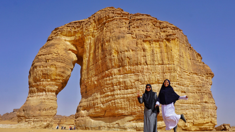 Невиждано! Саудитска Арабия се отвори за туристи, даже разрешава на жените да…