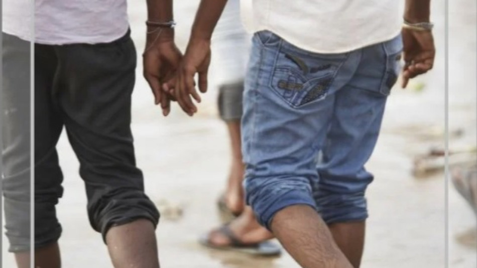 Защо мъжете в Индия се държат за ръце по улиците?