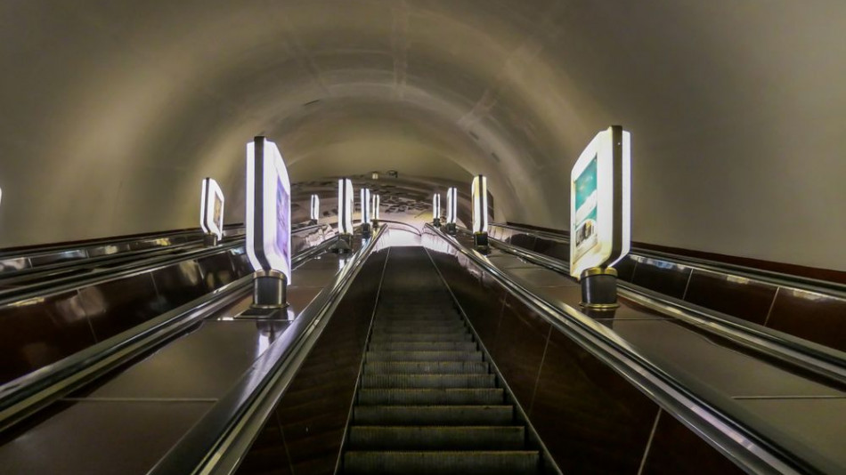 Вижте най-дълбоката метростанция в света и колко време отнема слизането в нея