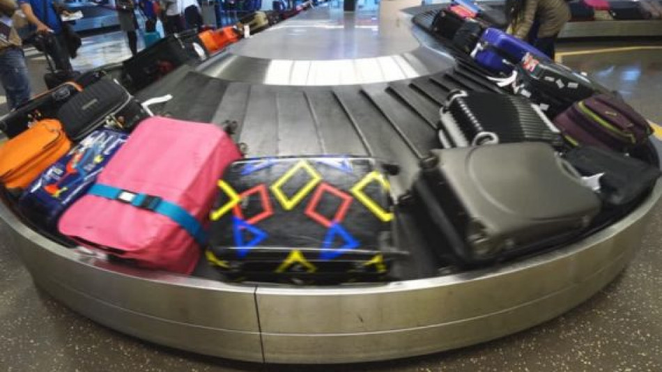 Трикове, които ще ви помогнат да си получите багажа на летището преди всички