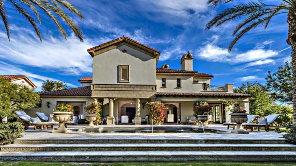 Холивудска знаменитост продава имение на цена колкото имот в "Бояна"