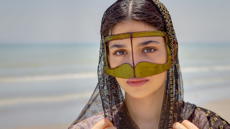 Тайнствените маскирани жени на Иран