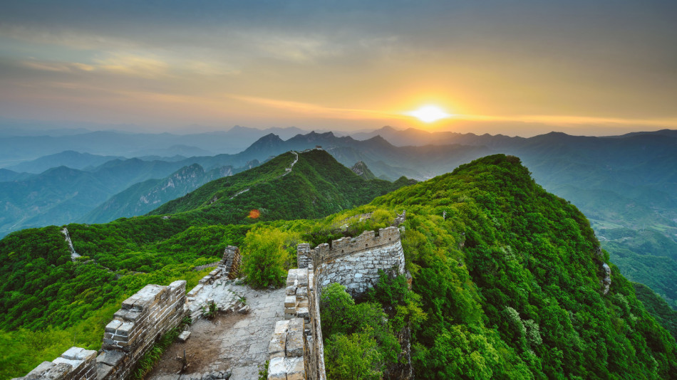 Забутаната и смъртоносна Китайска стена, която туристите се страхуват да изкачват