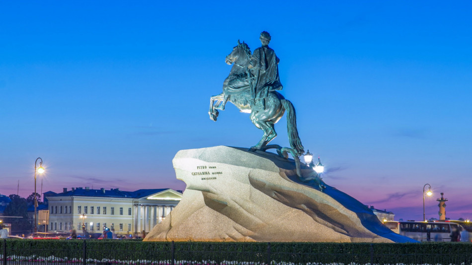 Медният конник – легендарният пазител на Санкт Петербург