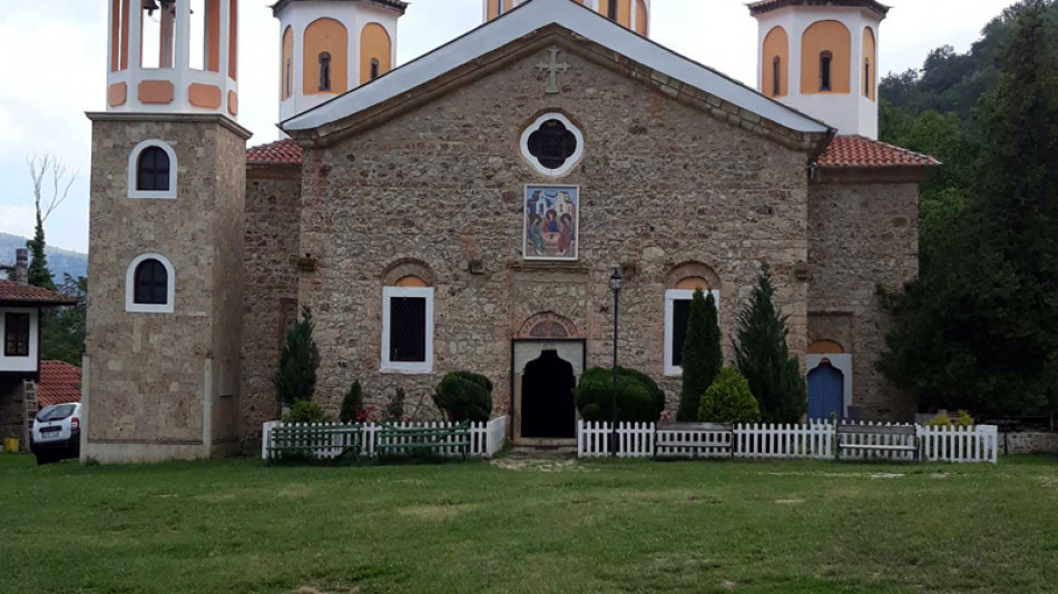 „Св. Троица“ е сред най-древните манастири  в Балкана