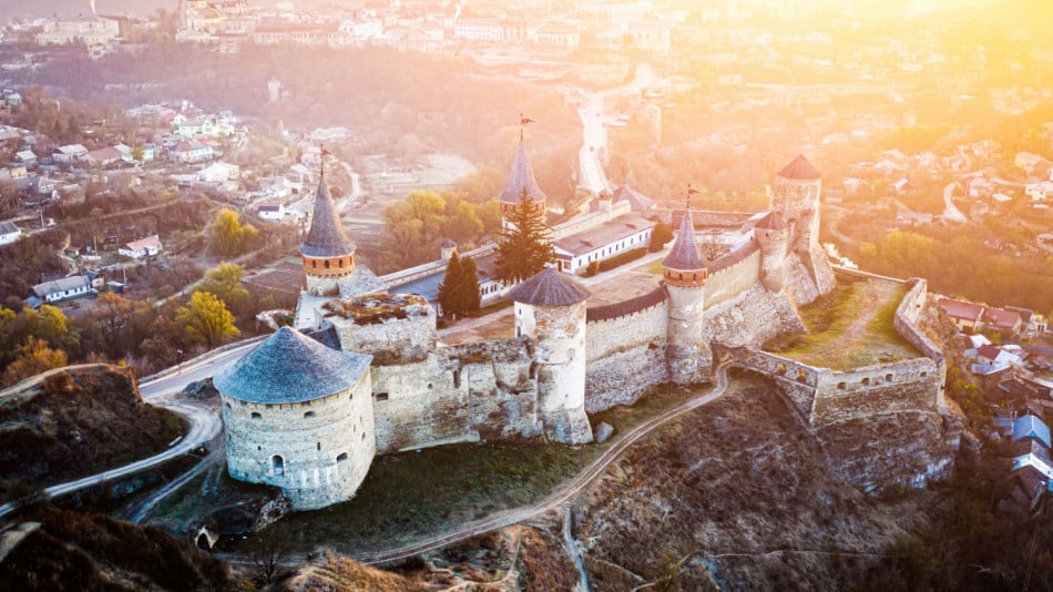 Замъкът Камянец-Подилски – едно от седемте чудеса на Украйна