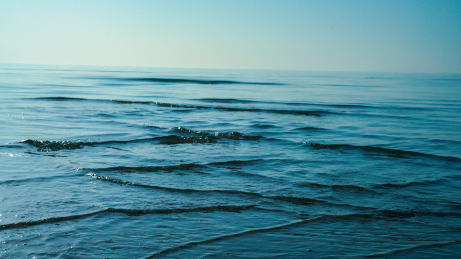 Ако видите тези красиви и необичайни вълни – бягайте далече