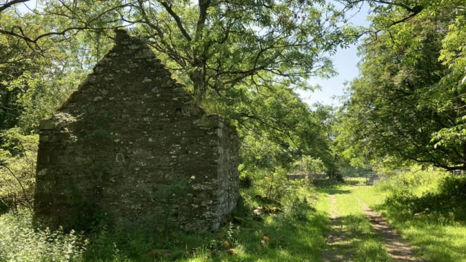 Зловещо:  Продават останки в шотландско село, обитавано от духове СНИМКИ