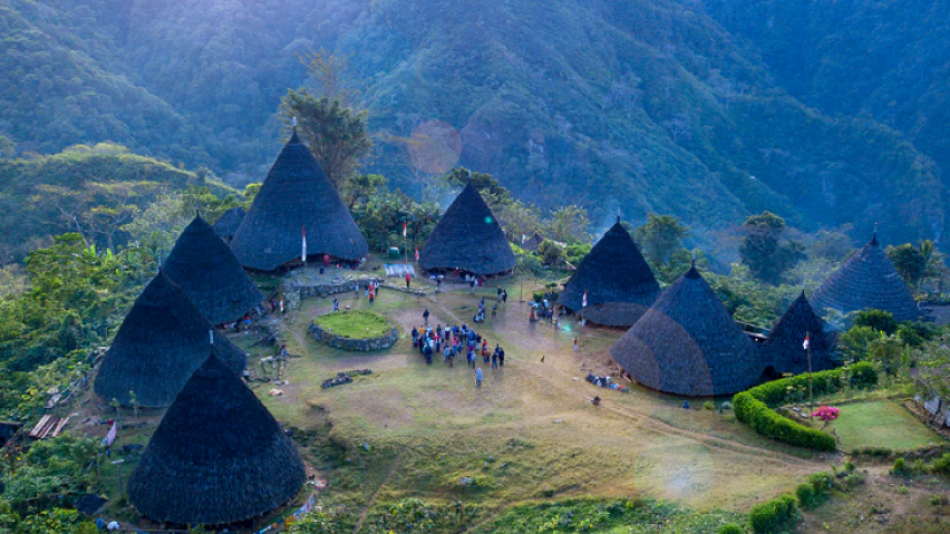 Тайнствено село в планината все още изумява всички: Няма движение, а тук живеят хора