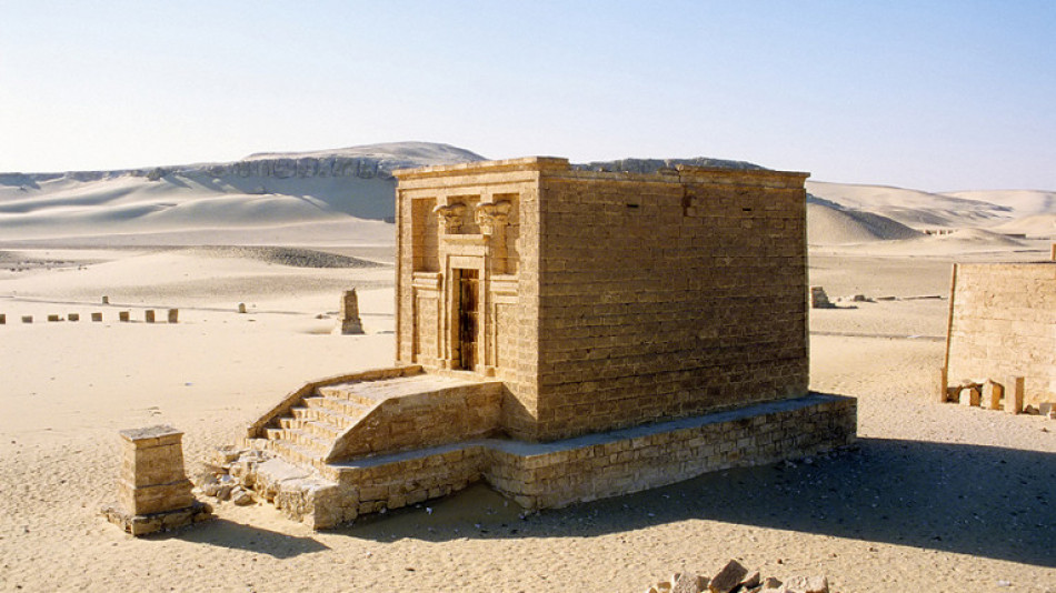 Катакомби и Бялата пустиня: Места в Египет, които са по-впечатляващи от пирамидите