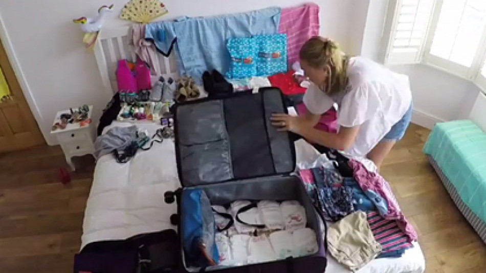 Британка разкри как да опаковаме правилно един куфар за цялото семейство