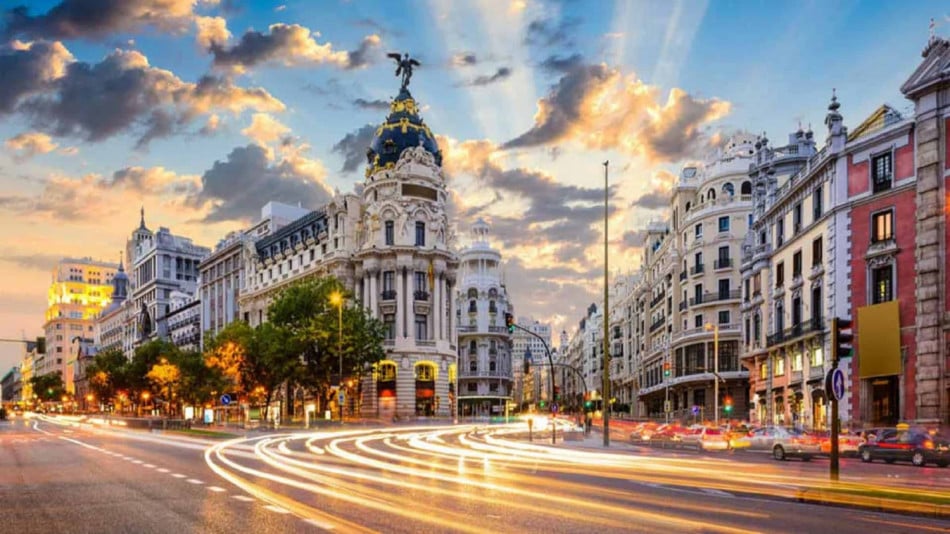 За всеки по нещо: 10 страхотни забележителности в Мадрид, които си струва да посетите СНИМКИ
