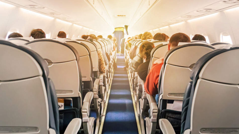 Топ 5 на най-глупавите молби на пътници в самолет
