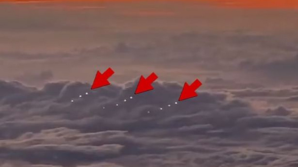 Пилот засне флотилия от НЛО над Тихия океан ВИДЕО