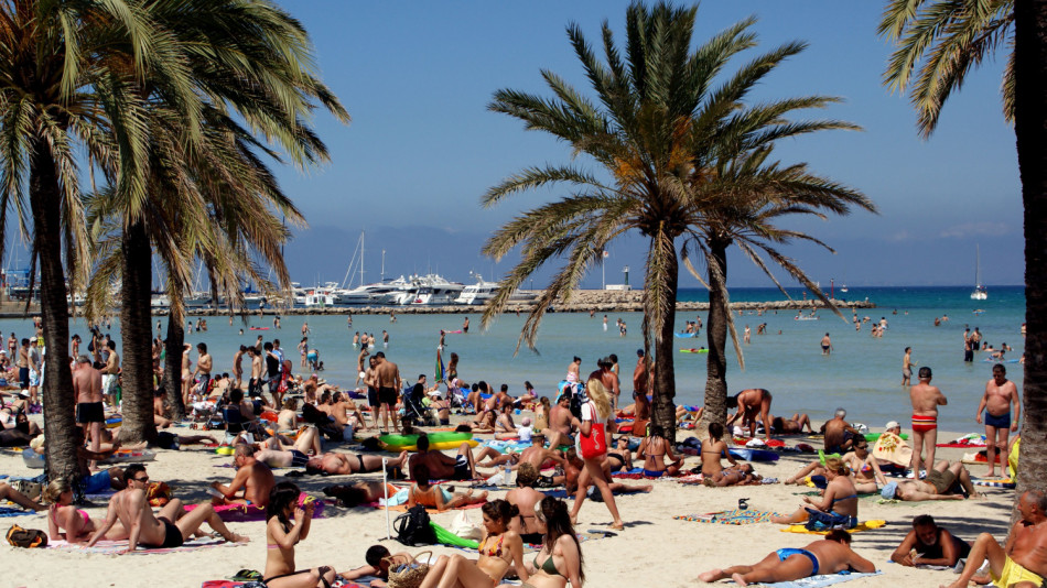 Испания въвежда драстична забрана, която ще засегне туристите