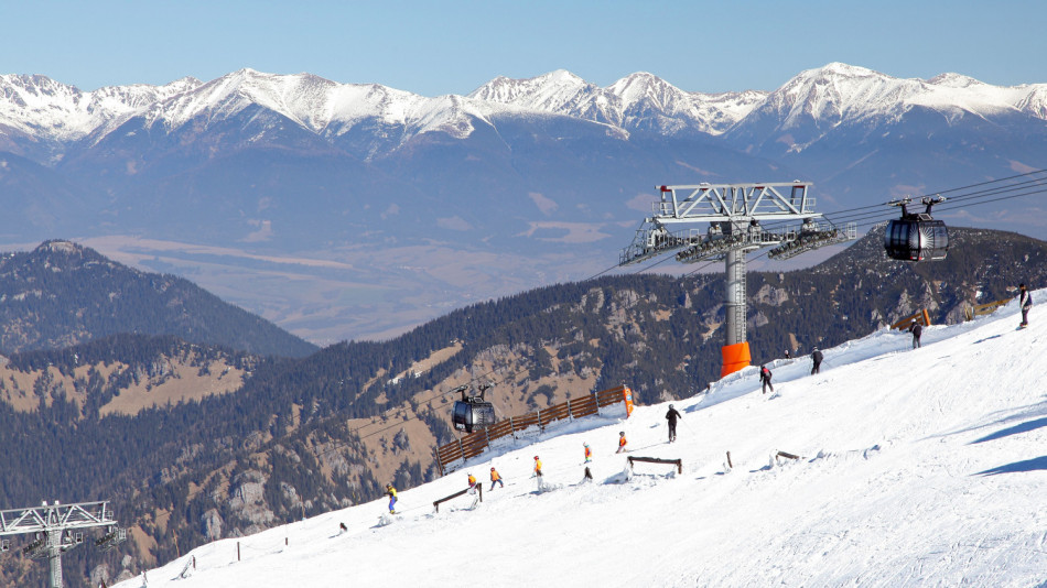 На ски в най-големия зимен курорт на Словакия – цени, писти и атракции
