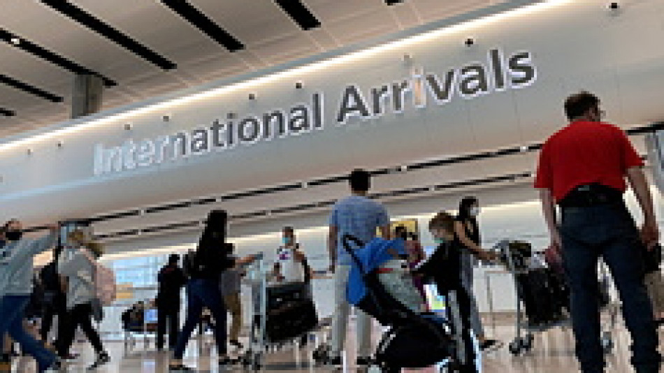 Туристи кацнаха в грешната държава поради небрежност, съдят авиокомпанията