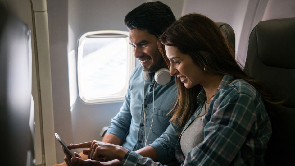Защо жена се влюби в най-неприятния за нея пътник в целия самолет