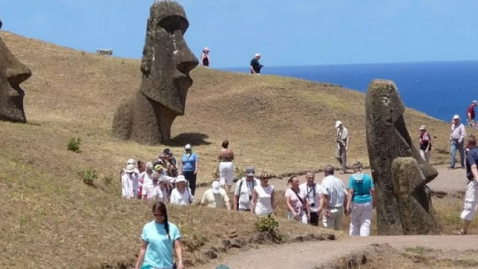 Великденският остров отново е отворен за чужденци