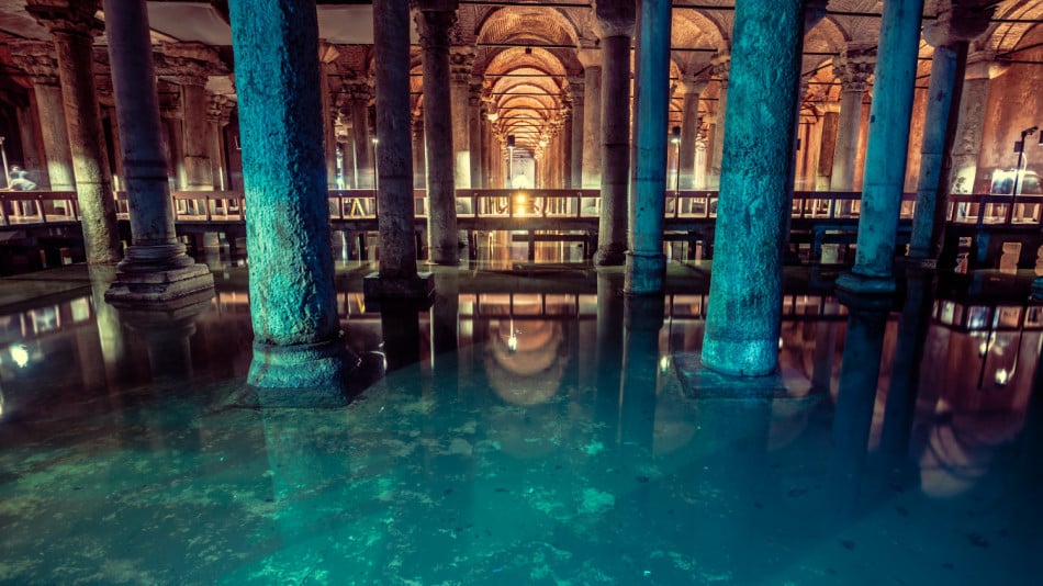 Вече можете да посетите Подземния дворец - най-уникалната историческа забележителност на Истанбул