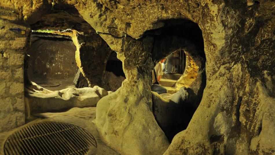 Древен подземен град в Турция бе открит от кокошки