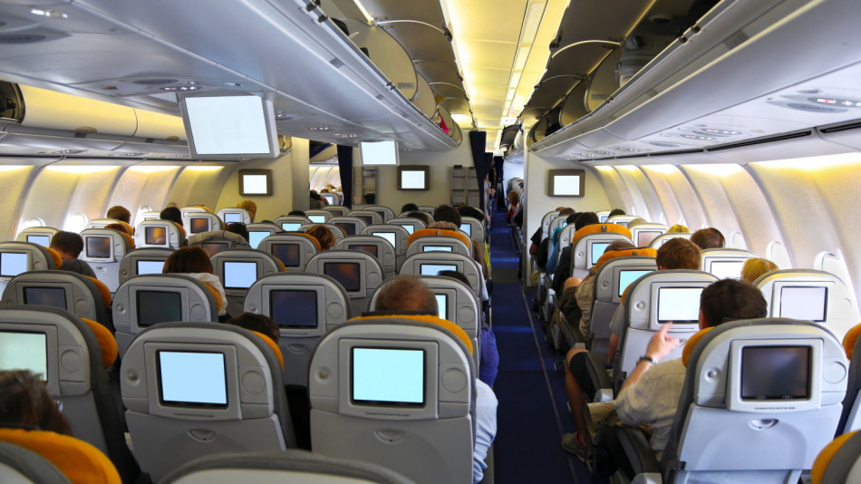 Жена обвини известна авиокомпаният в сексизъм заради отменен полет