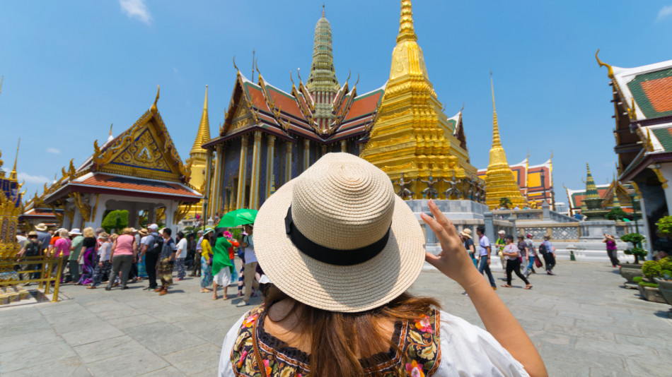 Жени разбиха офис на туристическа агенция в Тайланд заради отменена екскурзия
