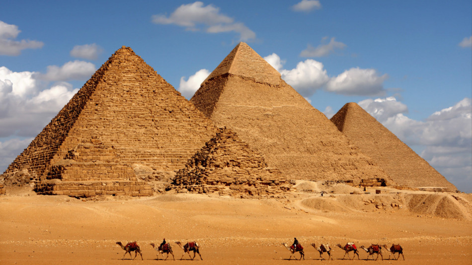 Как всъщност са изглеждали египетските пирамиди, когато са били построени СНИМКА