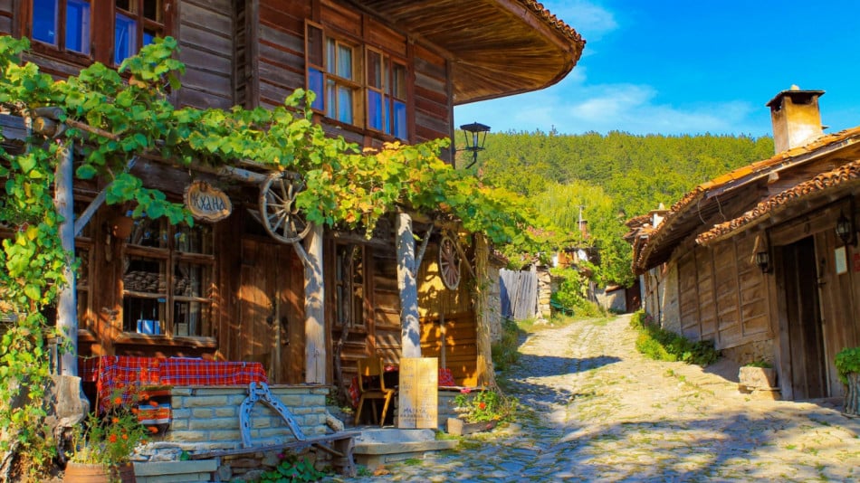 5 планински селища в България, които си заслужава да видите още този уикенд! СНИМКИ