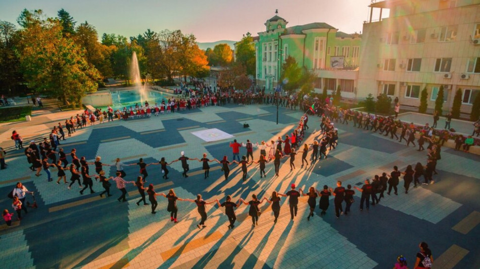 Легендата за Ески Джумая - един от най-красивите български градове СНИМКИ