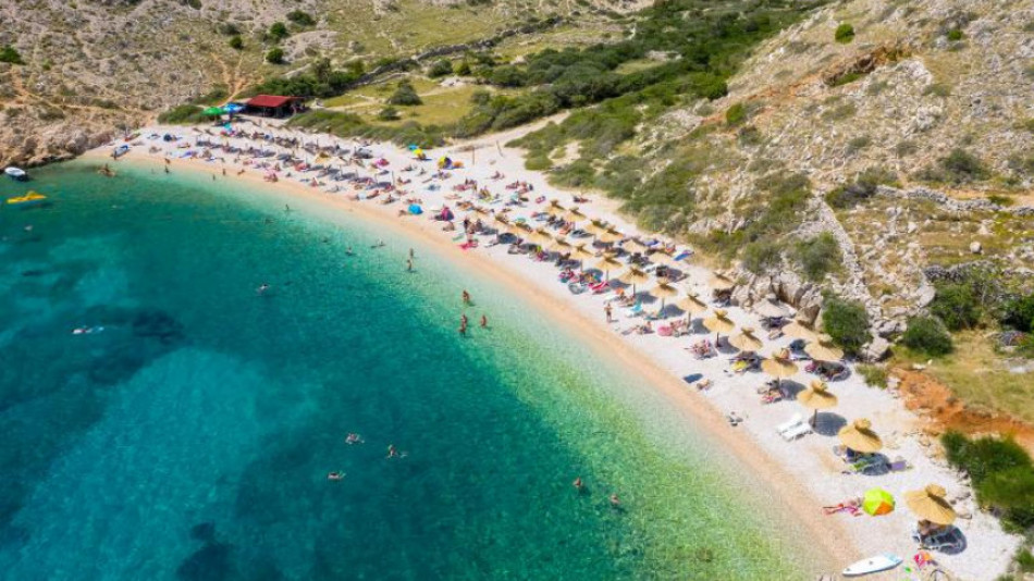 CNN го постави сред 11-те най-красиви плажове и се намира на Балканите