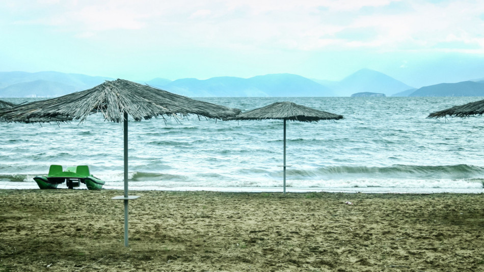 Най-известният плаж в Северна Македония остана без туристи