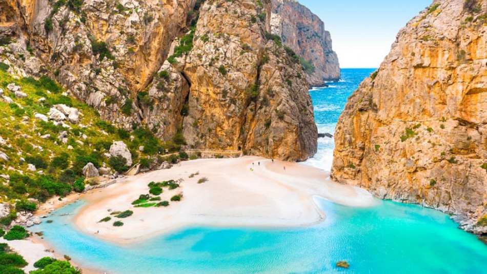 Посетили ли сте го? Този вълшебен плаж е обявен за най-красивият в Европа за 2023 г.