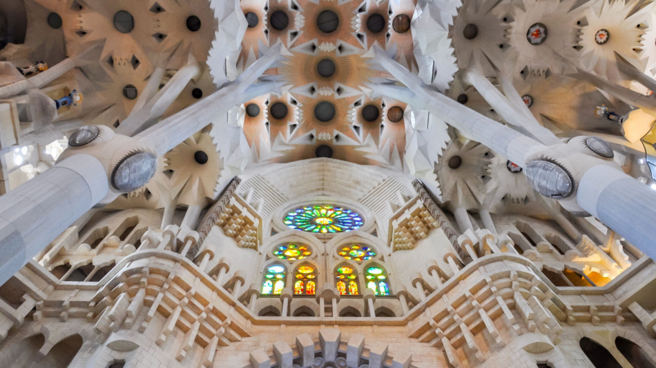 Тайният код на Sagrada Familia и най-мистичния архитект