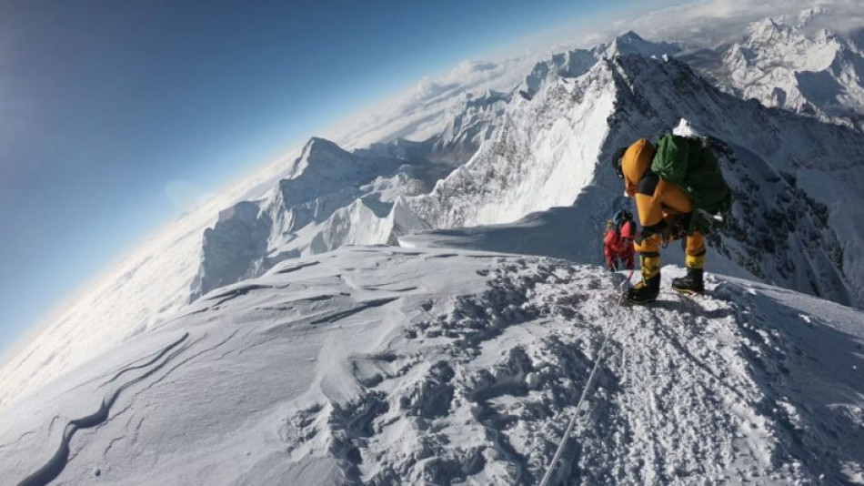 Внимание: Има нови правила за ходене по голяма нужда на Еверест