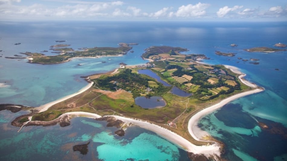 Красиви европейски острови носят славата на "мини Малдиви" СНИМКИ